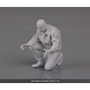Figur Matrode kniehend 3D Resin 1:25